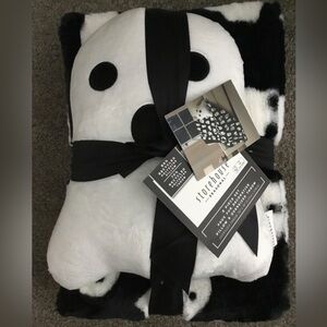 Halloween Cute Ghost Blanket with Ghost Pillow NWT